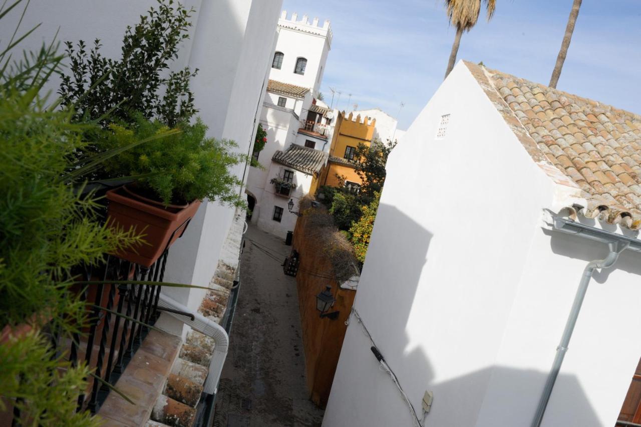 The Wall Of The Alcazar Palace Sevilla Dış mekan fotoğraf